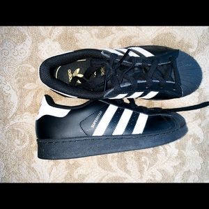⚡️adidas superstar shoes